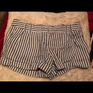 Express cargo shorts!